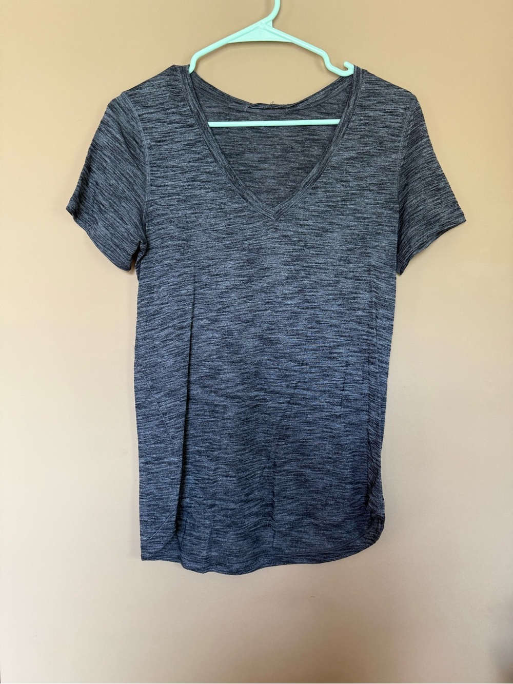 lululemon athletica Heathered Charcoal V-Neck Short Sleeve Tee